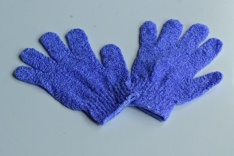 Exfoliating gloves